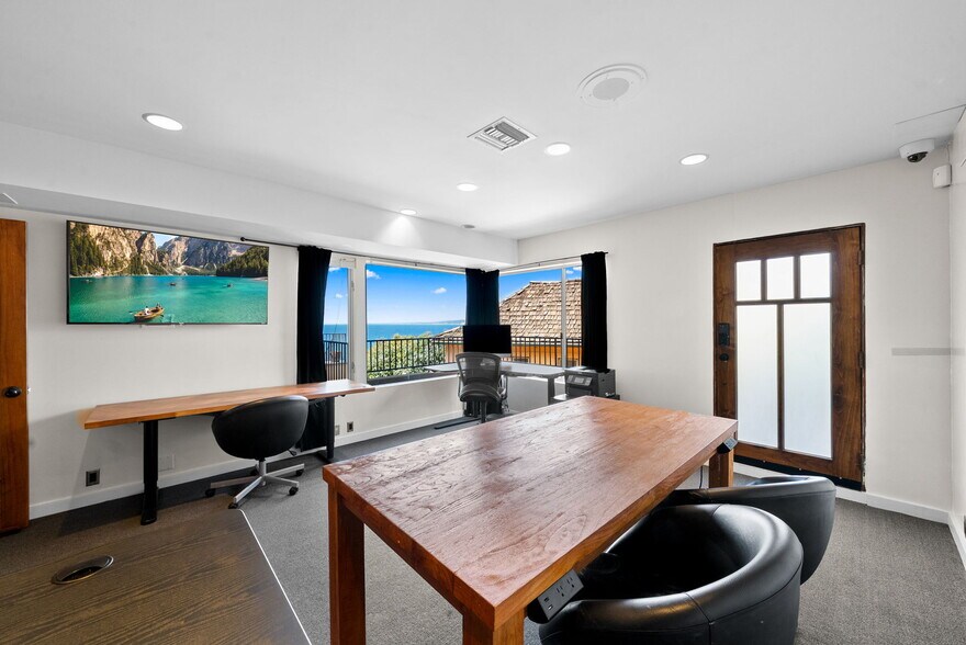 More Photos Of 1218-1224 Prospect St, La Jolla Office For Lease