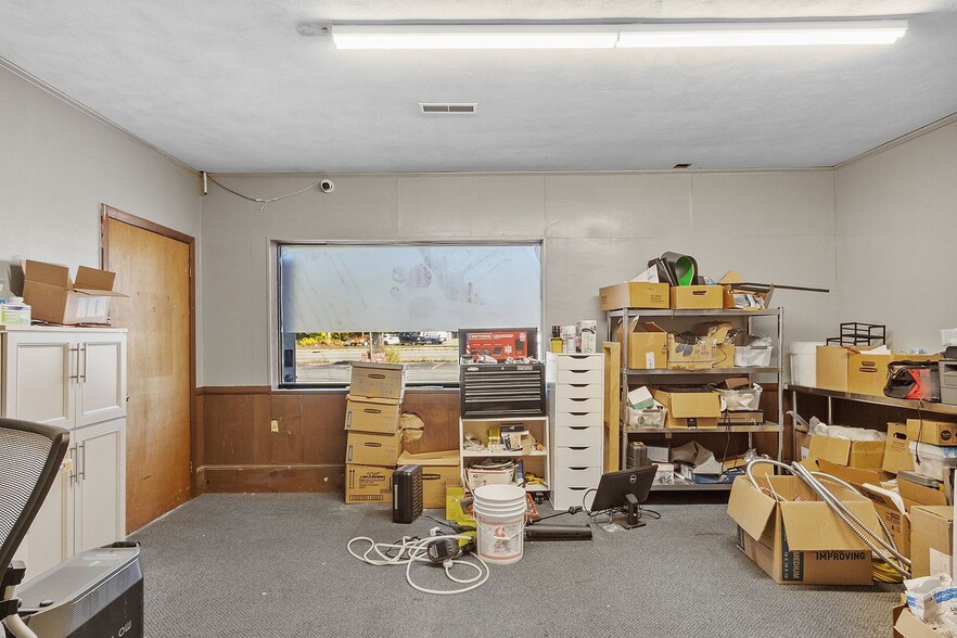 More Photos Of 295 Boston Rd, Billerica General Retail For Sale