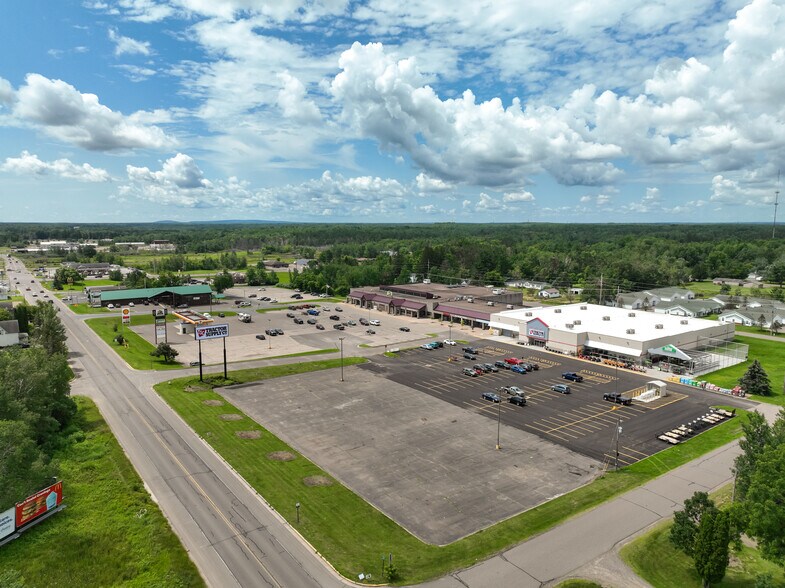 More Photos Of 500 W 9th St N, Ladysmith Land For Lease