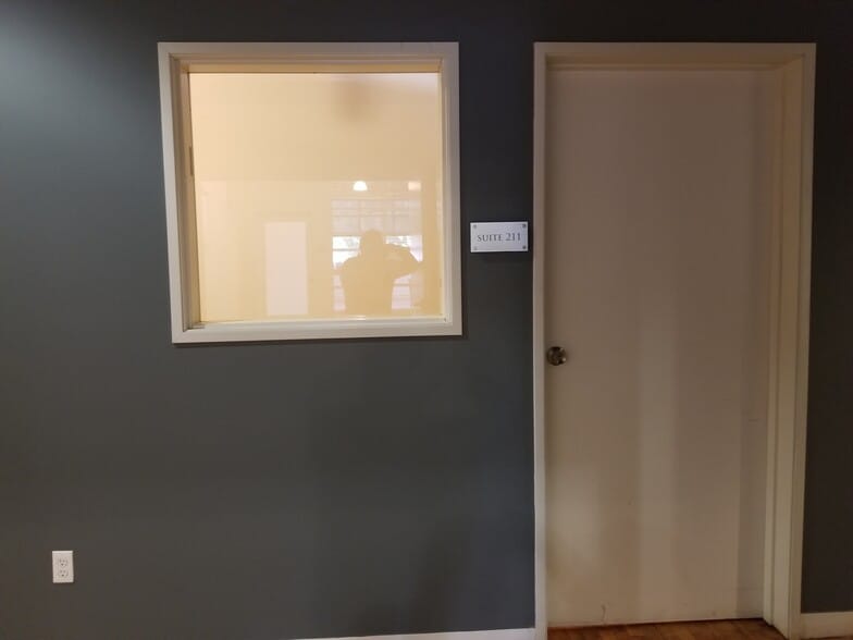 More Photos Of 1800 Essex St, Los Angeles Office Residential For Lease