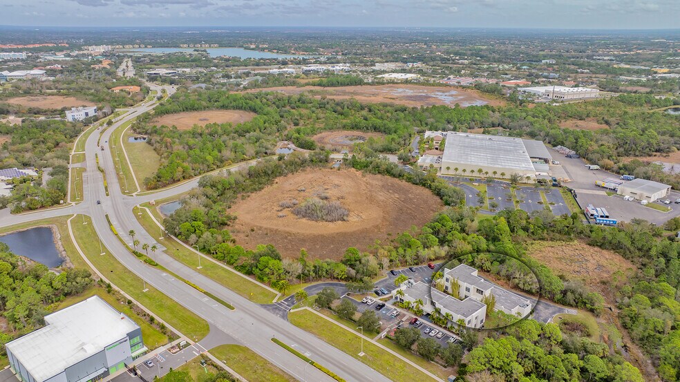 More Photos Of 4940 Lakewood Ranch Blvd, Sarasota Medical For Sale