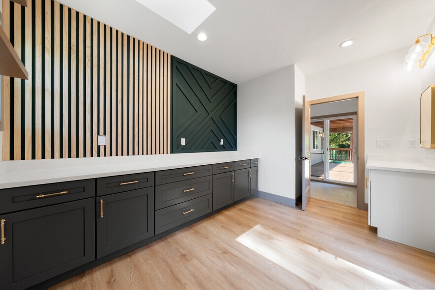 More Photos Of 14268 CA-160, Isleton Apartments For Sale