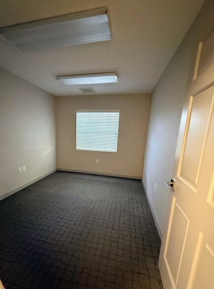 More Photos Of 1034 16th St N, Saint Petersburg Medical For Lease