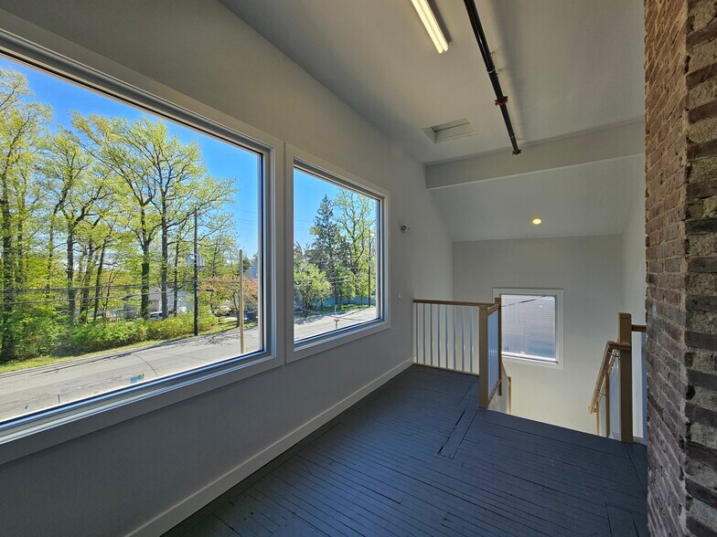 More Photos Of 1017 King Georges Post Rd, Edison Medical For Sale