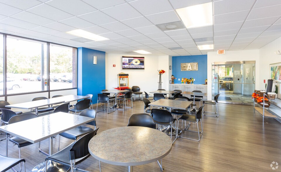 More Photos Of 485 Route 1 S, Iselin Office For Lease