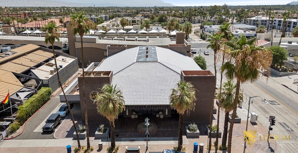 More Photos Of 296 S Palm Canyon Dr, Palm Springs Storefront Retail Office For Sale