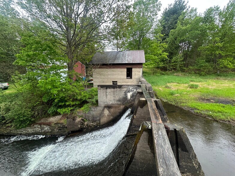 More Photos Of 198 Jackson St, Thompson Land For Sale