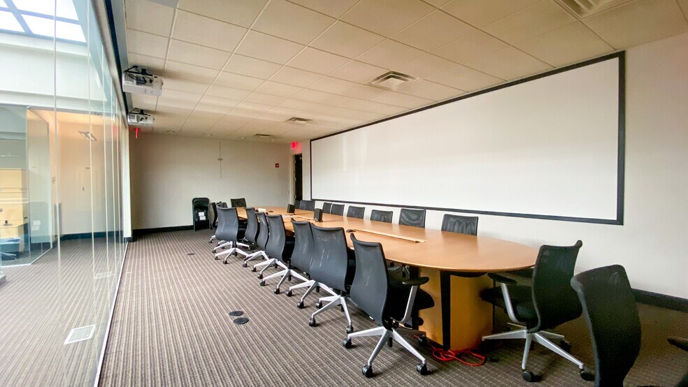 More Photos Of 823 Broad St, Augusta Office For Lease