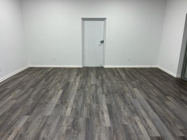 More Photos Of 7111 Grand Ave, Maspeth General Retail For Lease