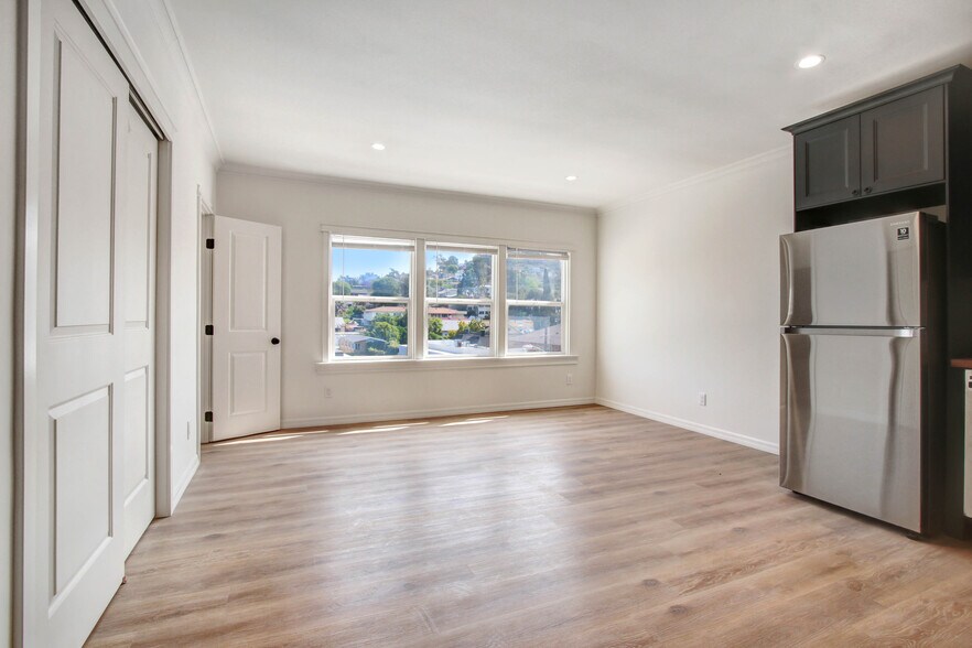 More Photos Of 3814-3824 W Sunset Blvd, Los Angeles Storefront Retail Residential For Sale