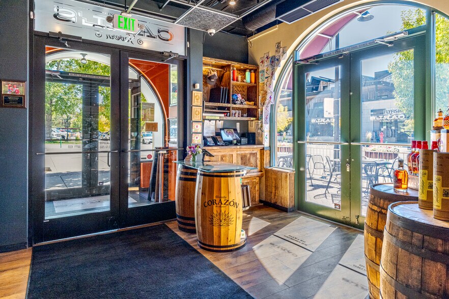 More Photos Of 700 Yampa, Steamboat Springs Restaurant For Sale