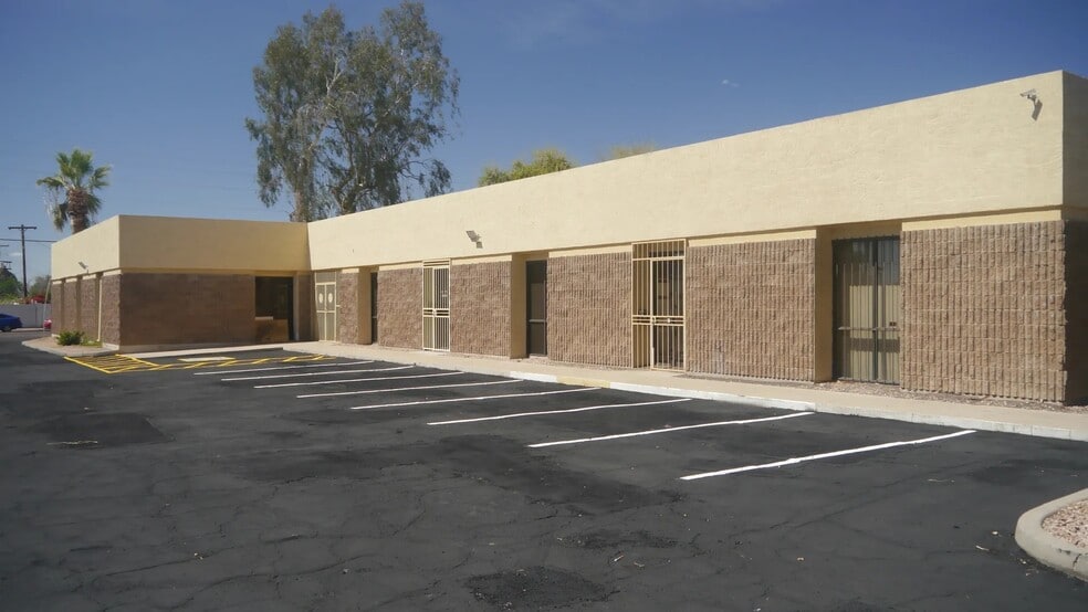 More Photos Of 7509 N 35th Ave, Phoenix Medical For Lease