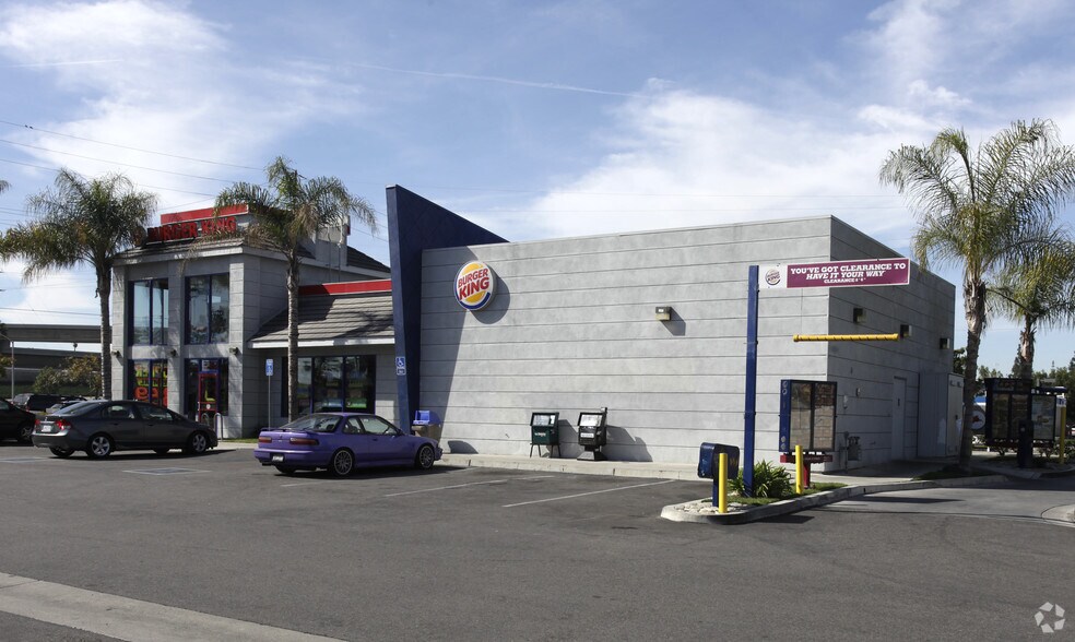 More Photos Of 2751 W Orangethorpe Ave, Fullerton Fast Food For Lease