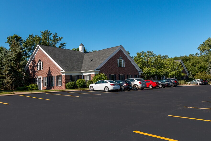 More Photos Of 2379 Woodlake Dr, Okemos Office For Lease