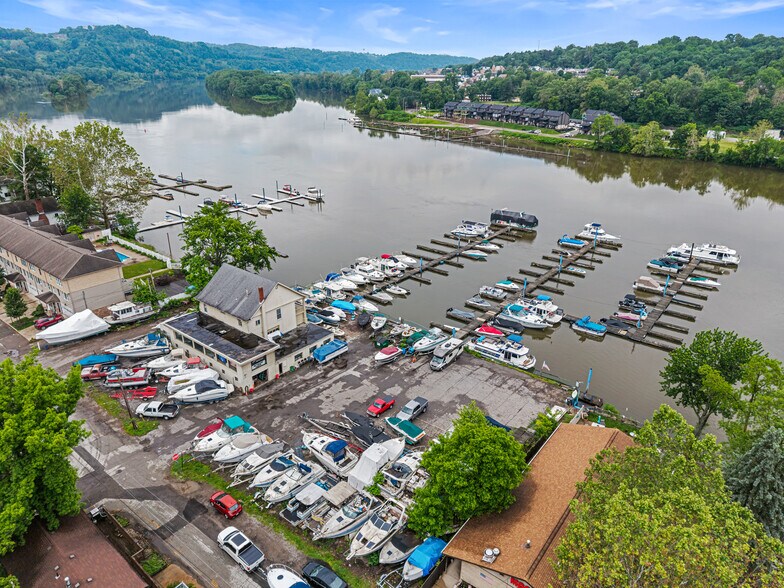 Primary Photo Of 228 Arch St, Verona Marina For Sale