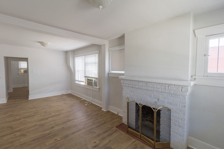 More Photos Of 2364 S Broadway, Denver Office Residential For Lease