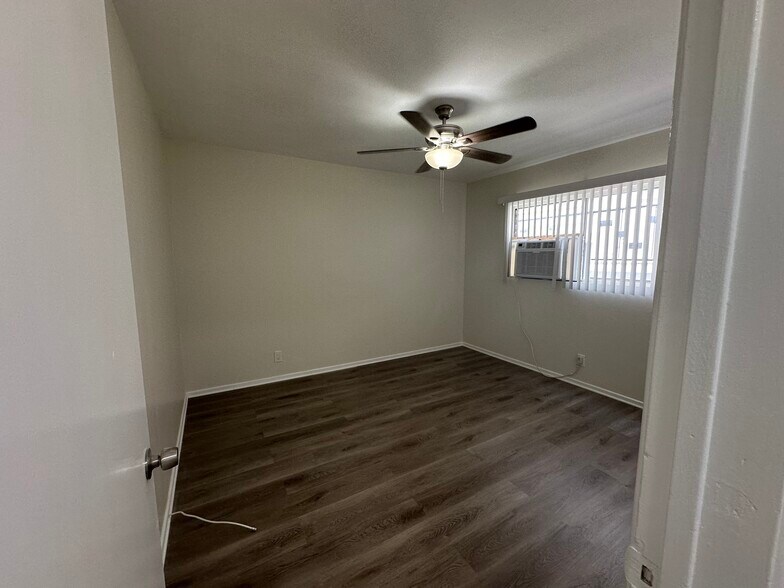 More Photos Of 1010 N Orange Grove Ave, West Hollywood Apartments For Sale