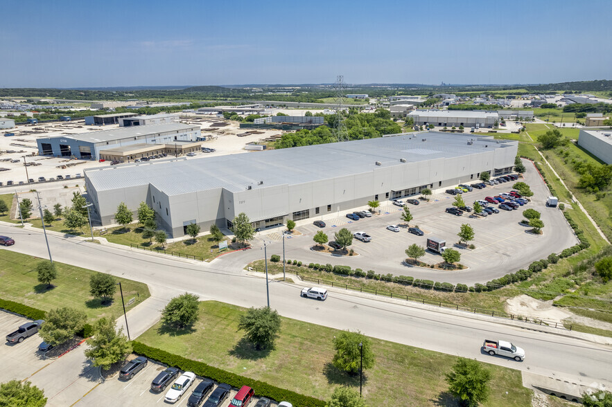 More Photos Of 7377 Doerr Ln, Schertz Distribution For Lease
