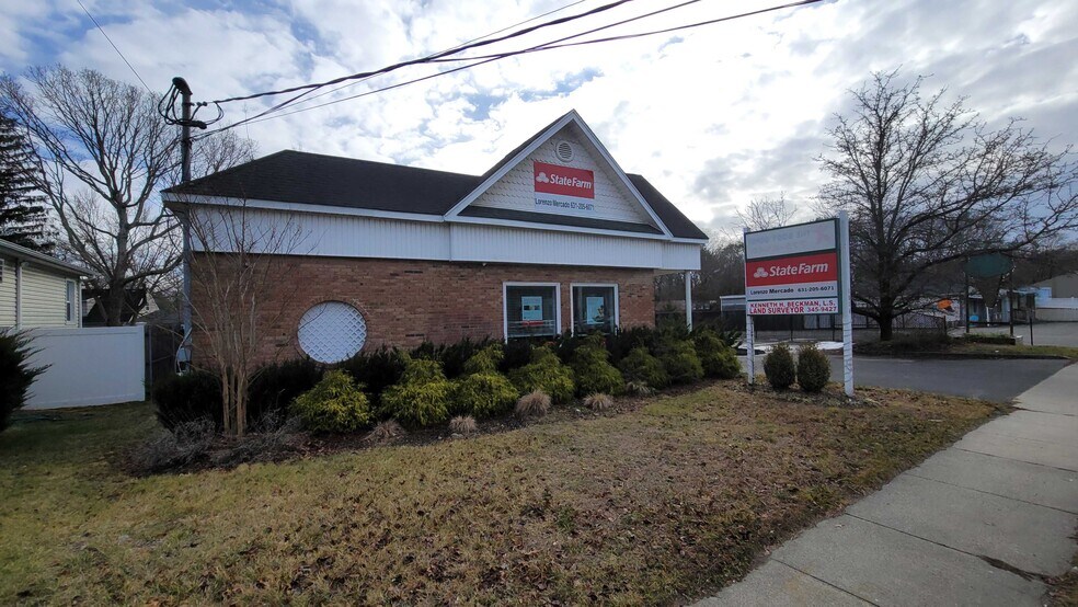 More Photos Of 1814 Middle Country Rd, Ridge Freestanding For Sale