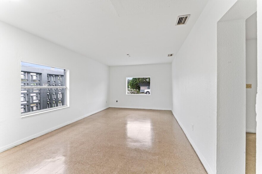 More Photos Of 1000 N MacDill Ave, Tampa Medical For Lease