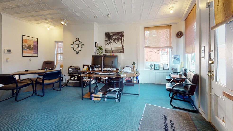 More Photos Of 934 State St, New Haven Apartments For Lease