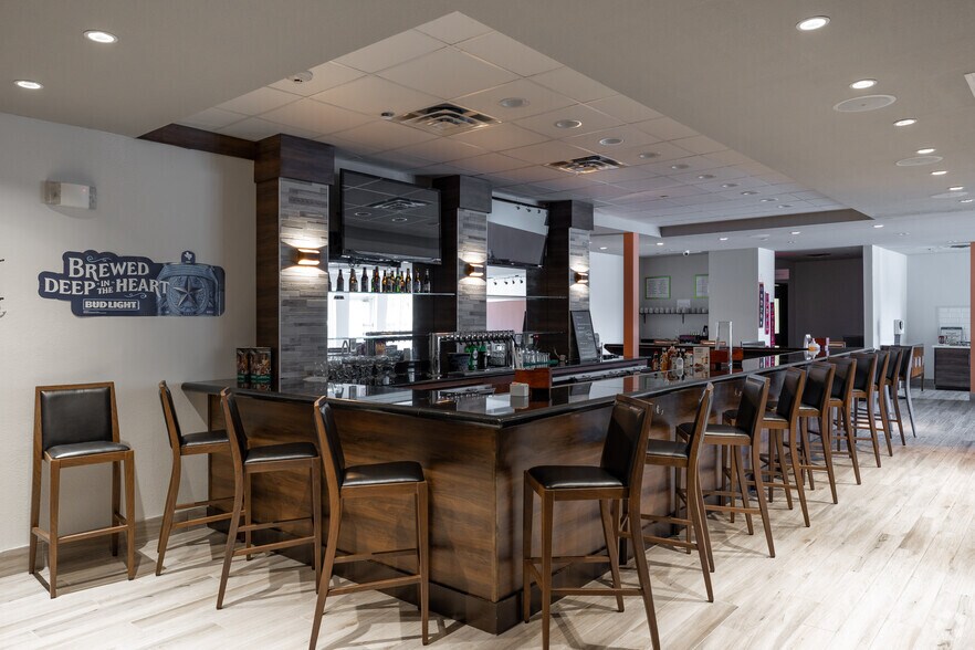 More Photos Of 4606 Westway Park Blvd, Houston Hotel For Sale