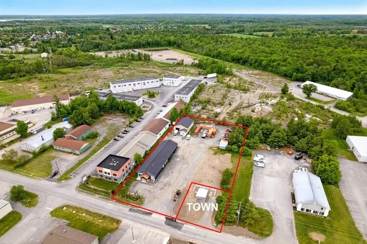 Primary Photo Of 140 Industrial Av, Carleton Place Industrial For Lease