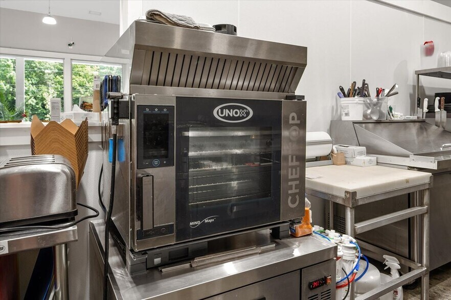 More Photos Of 2130 Stone Rd, Cape Charles Restaurant For Sale