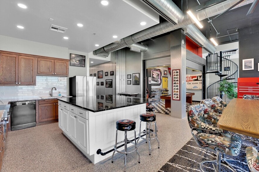 More Photos Of 3575 Lone Star Cir, Fort Worth Apartments For Sale