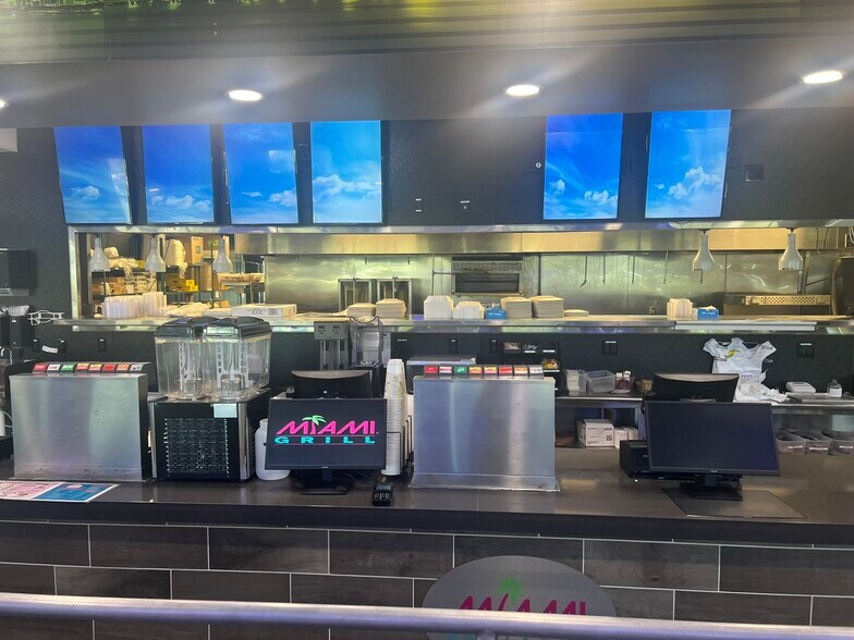 More Photos Of 5320 N Orange Blossom Trl, Orlando Restaurant For Sale