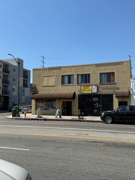 More Photos Of 5975 S Broadway, Los Angeles Storefront Retail Residential For Sale