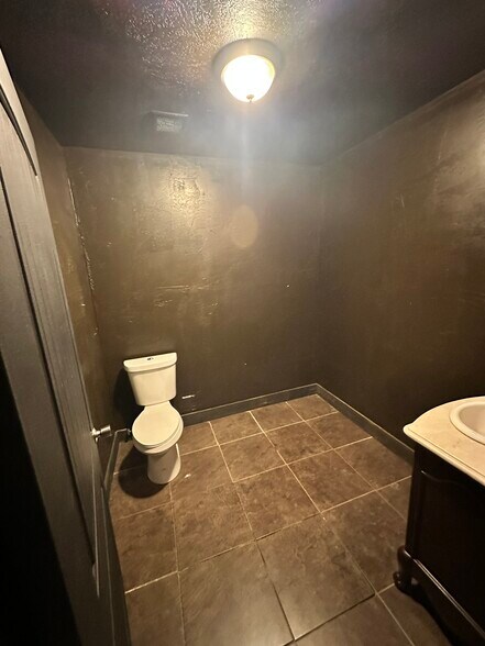 More Photos Of 3000-3004 S State St, Salt Lake City Storefront For Lease