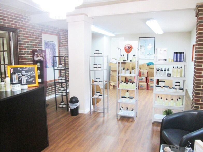 More Photos Of 4260 Lawrenceville Hwy, Tucker Loft Creative Space For Sale