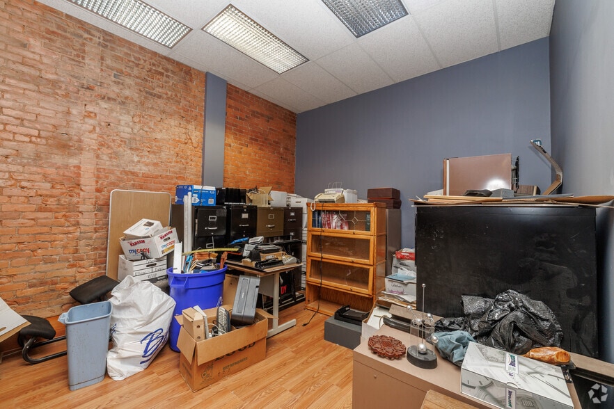 More Photos Of 136 Court St, Binghamton Apartments For Sale