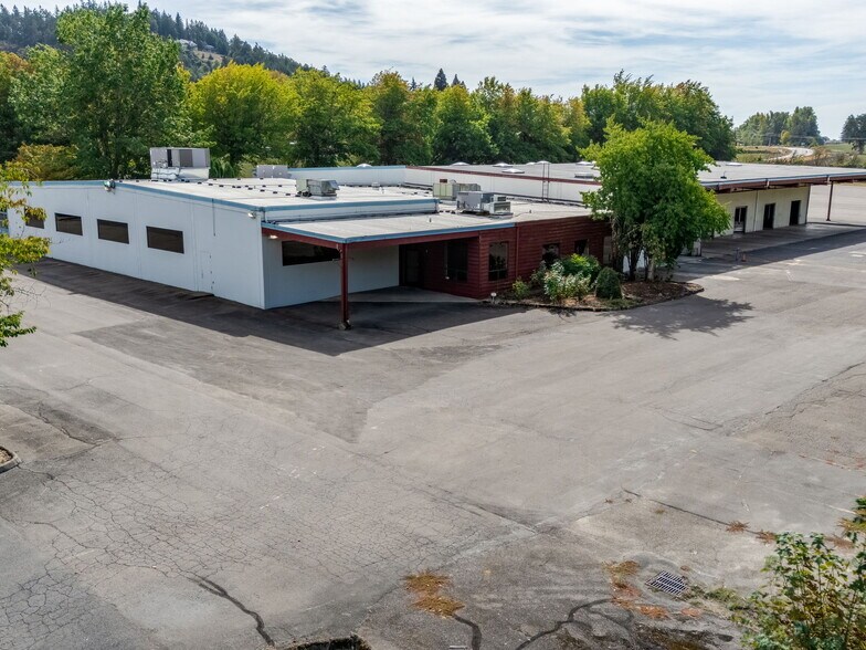 More Photos Of 16700 S Highway 99W, Amity Distribution For Sale