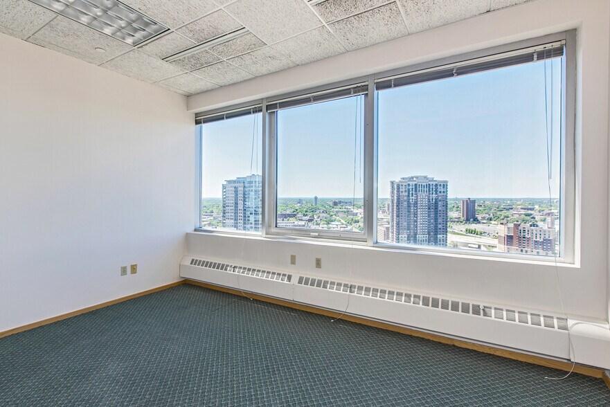 More Photos Of 431 S 7th St, Minneapolis Office Residential For Lease