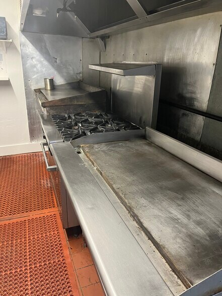 More Photos Of 451 Main St, Dennis Port Restaurant For Sale