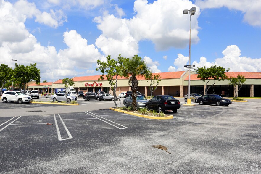 More Photos Of 6463-6501 102nd Ave, Pinellas Park Storefront For Lease