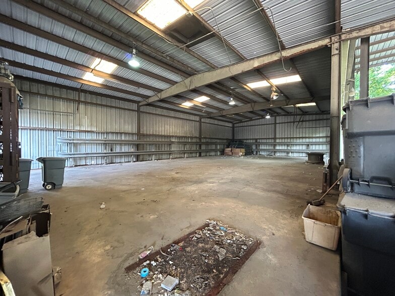 More Photos Of 2747 Jackson Ave, Memphis Industrial For Sale
