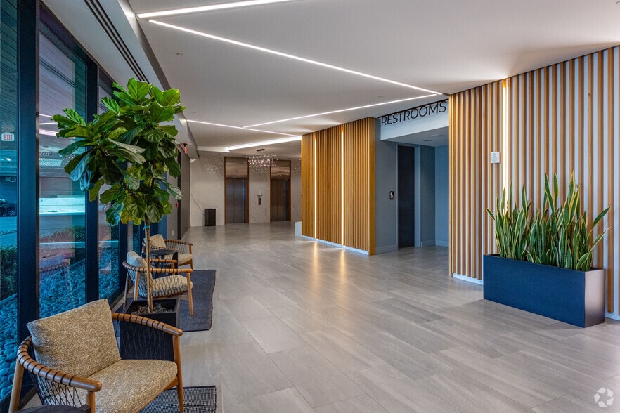 More Photos Of 1001-1009 17th Ave S, Nashville Office Residential For Lease