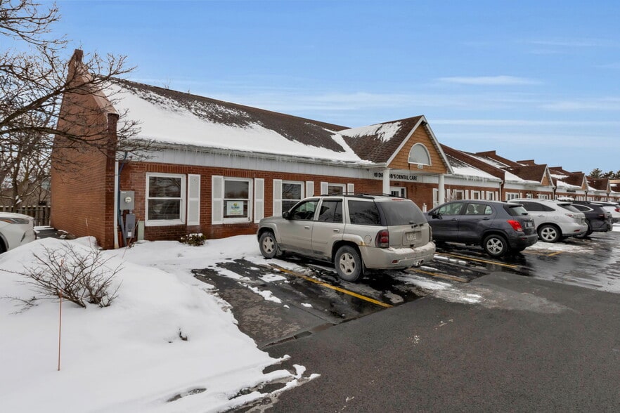 More Photos Of 4233-4227 Maple Rd, Buffalo Medical For Sale