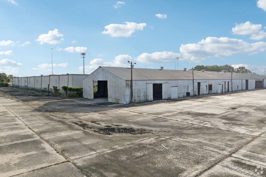 More Photos Of 4812 Gulf Fwy, Houston Warehouse For Sale