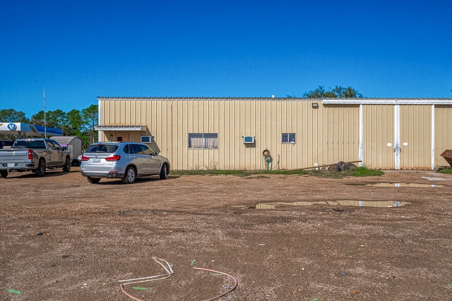 More Photos Of 8231 Main St, Needville Auto Salvage Facility For Sale