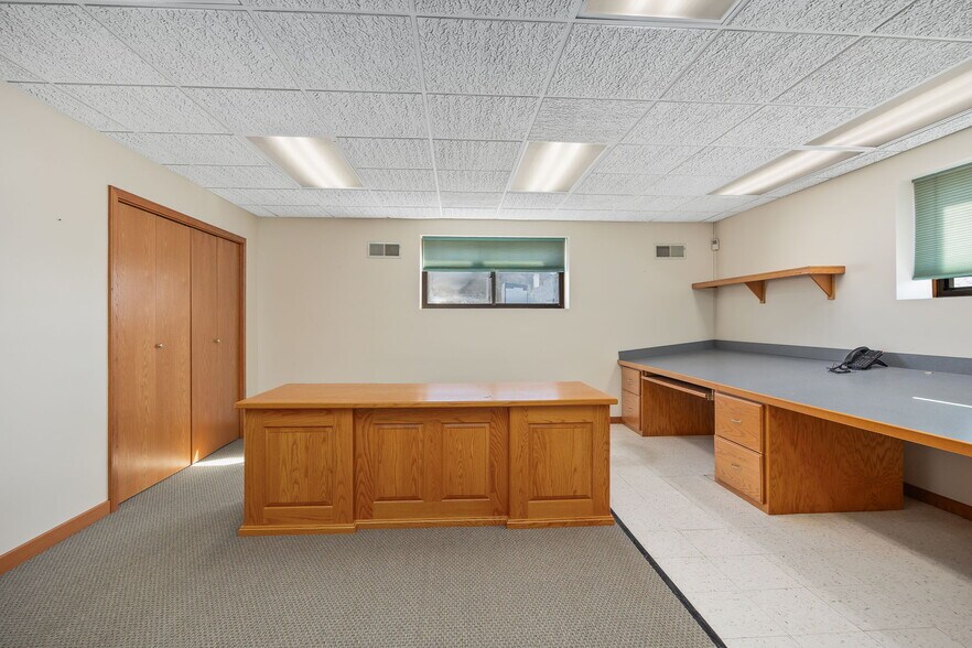 More Photos Of 5214 Lake Ave, Saint Joseph Industrial For Sale