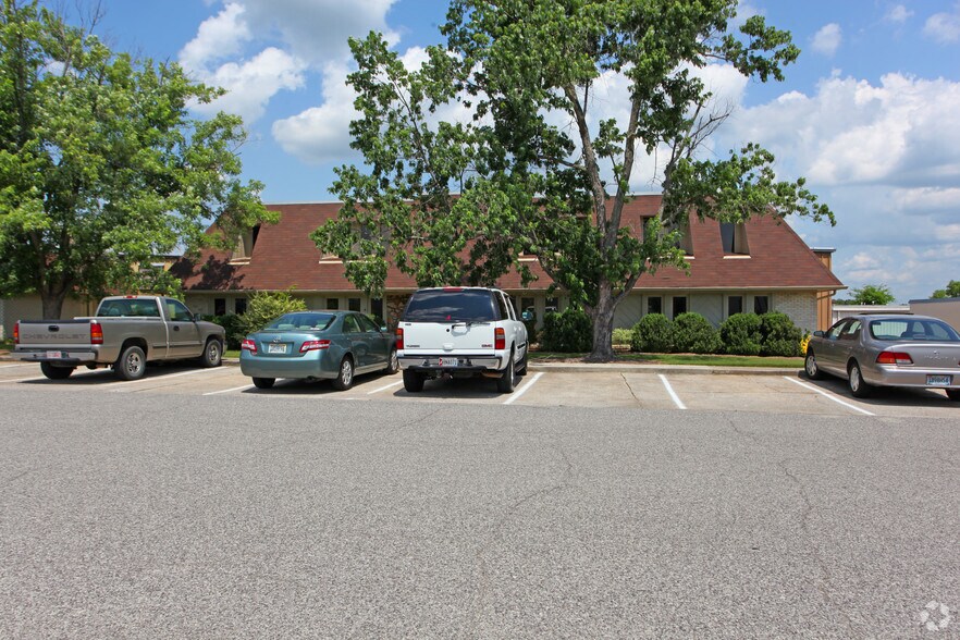 More Photos Of 3431 Lorna Ln, Birmingham Warehouse For Lease