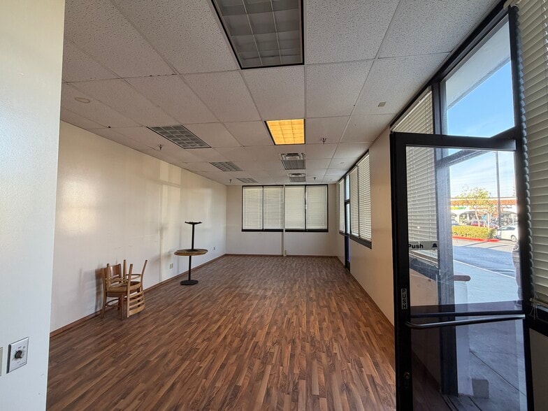 More Photos Of 24325 Crenshaw Blvd, Torrance Freestanding For Lease