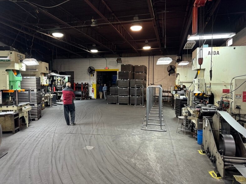 More Photos Of 225 E Madison Ave, Clifton Heights Warehouse For Sale