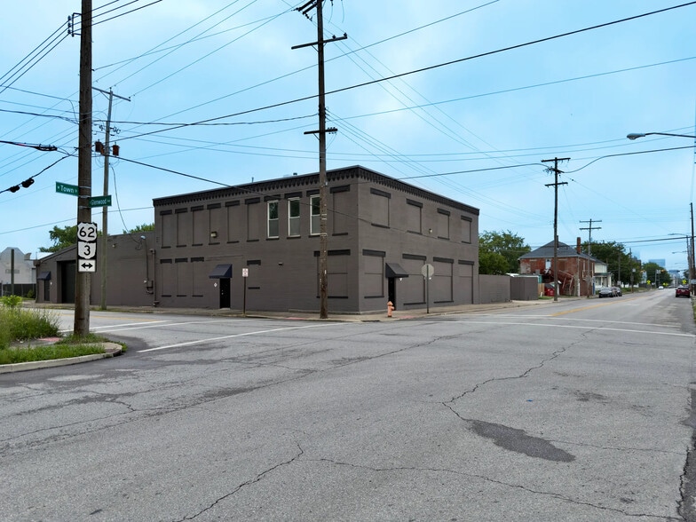 More Photos Of 1100 W Town St, Columbus Industrial For Sale