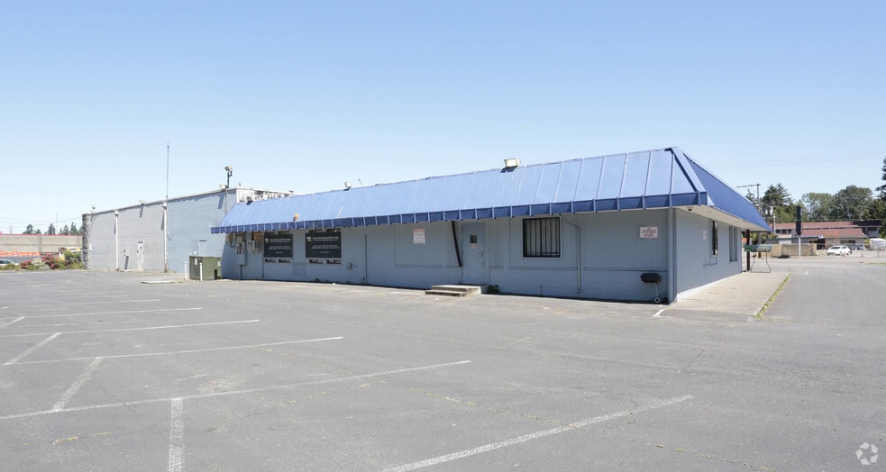 More Photos Of 8802-8808 Pacific Ave, Tacoma Freestanding For Lease