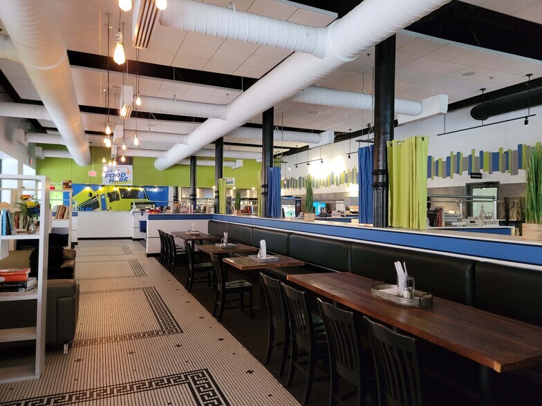 More Photos Of 131 W 2nd St, Davenport Office Residential For Sale